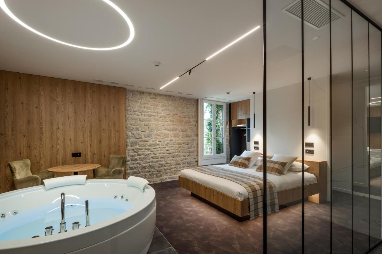 Logis Hotel Parenthese, Restaurant & Spa Ший Экстерьер фото