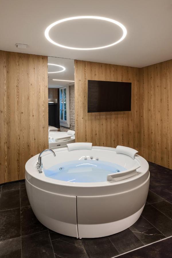 Logis Hotel Parenthese, Restaurant & Spa Ший Экстерьер фото