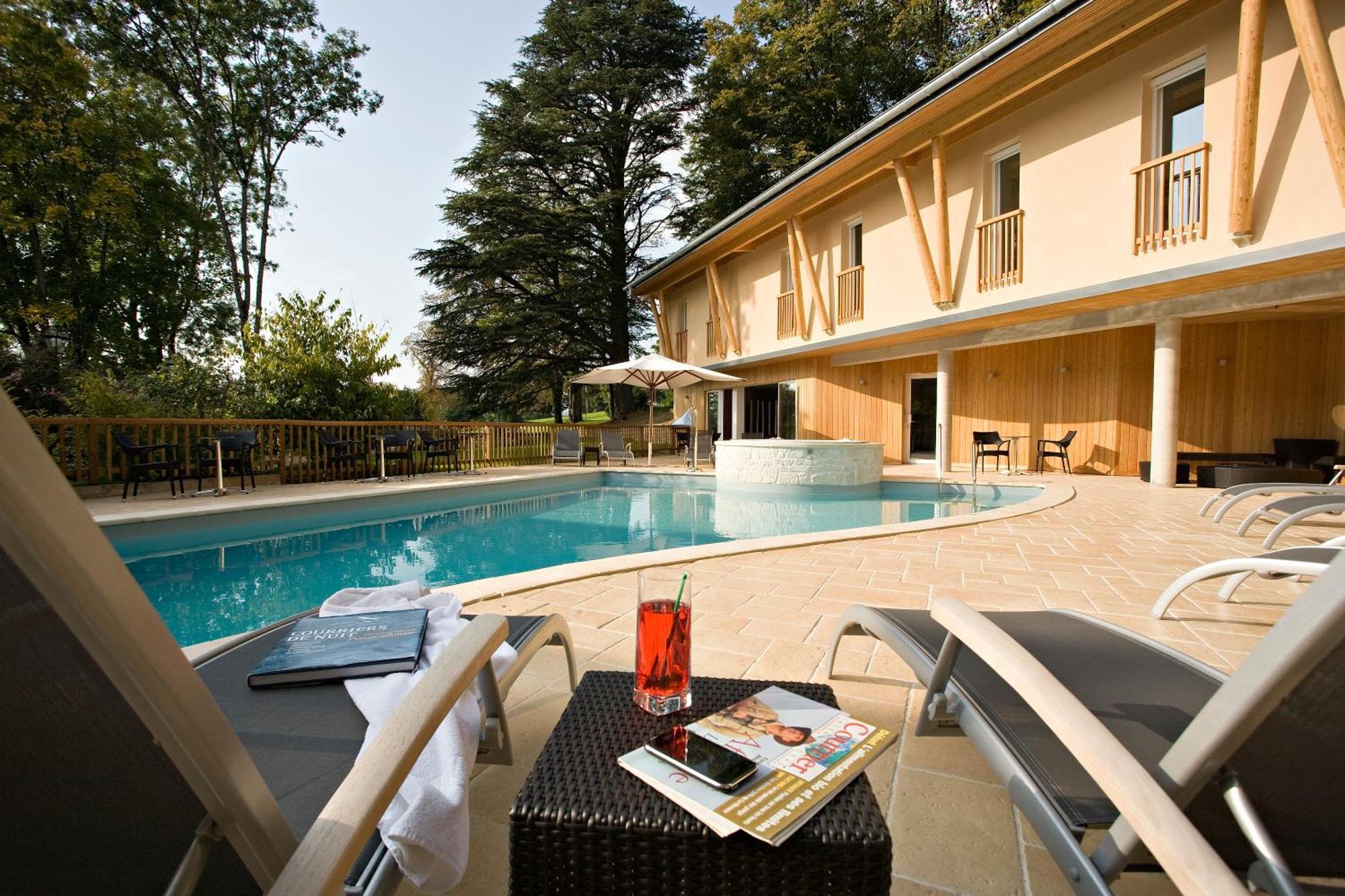 Logis Hotel Parenthese, Restaurant & Spa Ший Экстерьер фото
