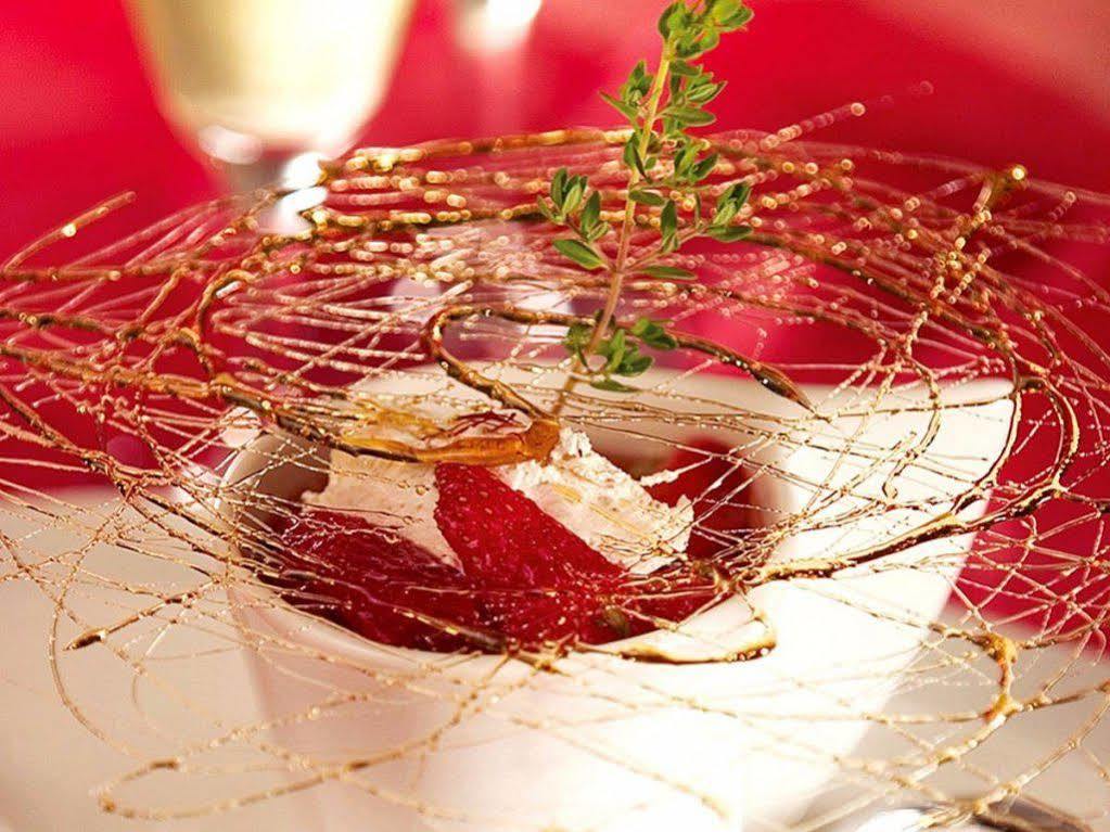 Logis Hotel Parenthese, Restaurant & Spa Ший Экстерьер фото